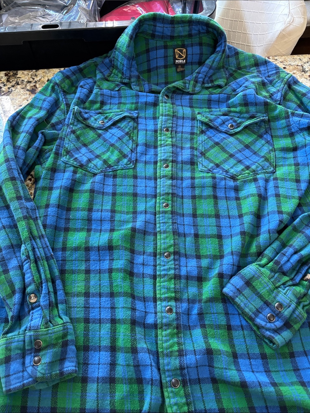 noble outfitters blue and green plaid flannel shirt